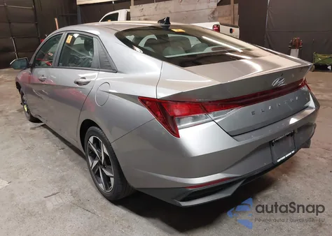 2023 Hyundai Elantra Sel z USA, uszkodzony, nr VIN KMHLS4AG0PU566216